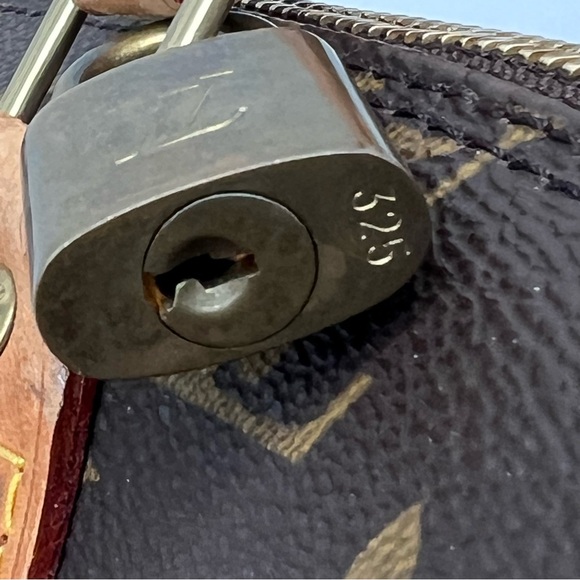 Louis Vuitton LV Alma PM Monogram Tote Handbag - Picture 15 of 15